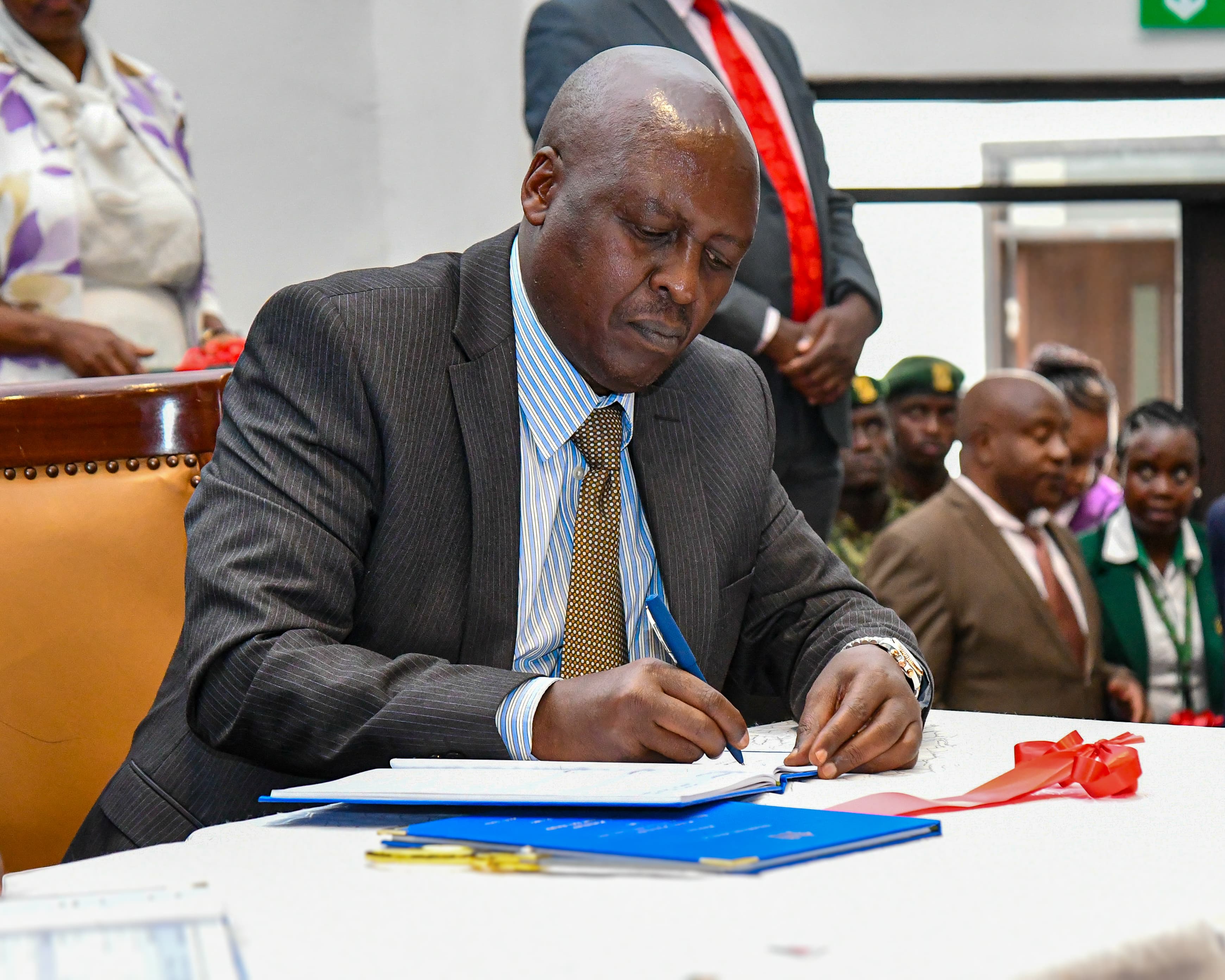 PS Signing Contract Performance