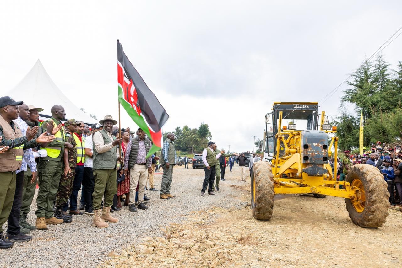 President Ruto Flags Off Key Road Project to Boost Farmers’ Livelihoods in Nakuru County Monday 27th October, 2025