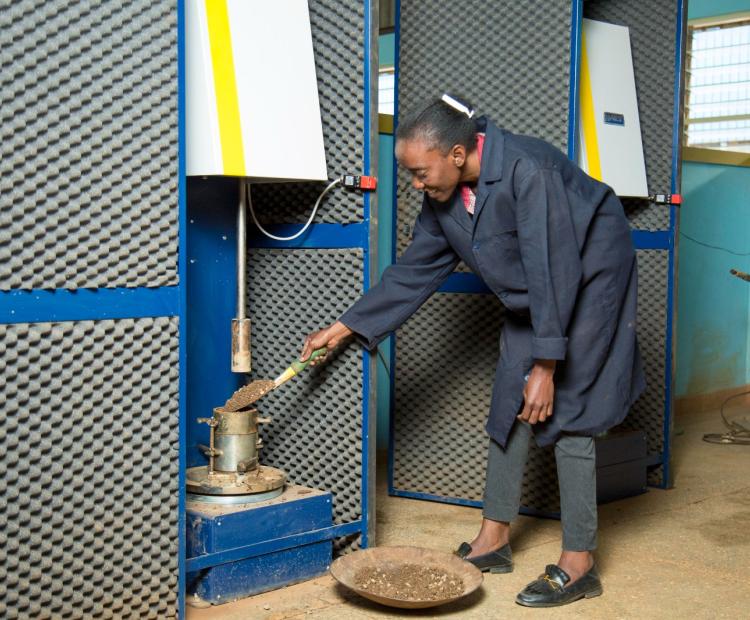 INNOVATIVE ALTERNATIVE ROAD CONSTRUCTION TECHNOLOGIES